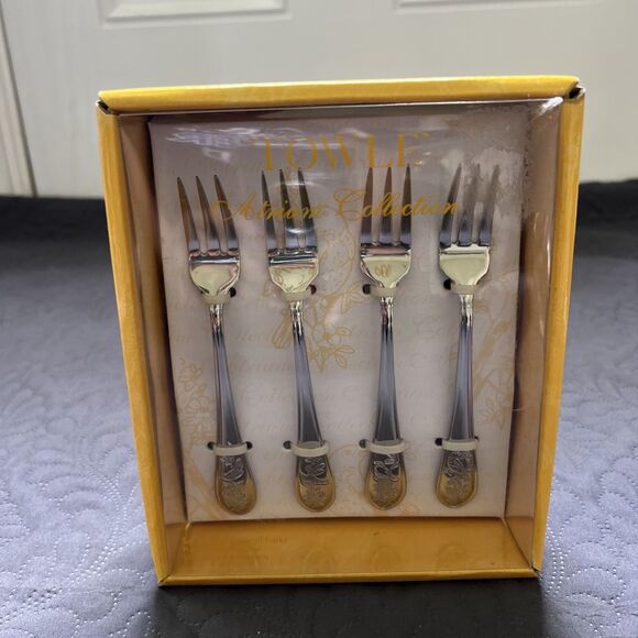 Towle Atrium Stainless Steel Cocktail Fork (Set of Four) NIB Home Dessert Silver - Picture 3 of 9
